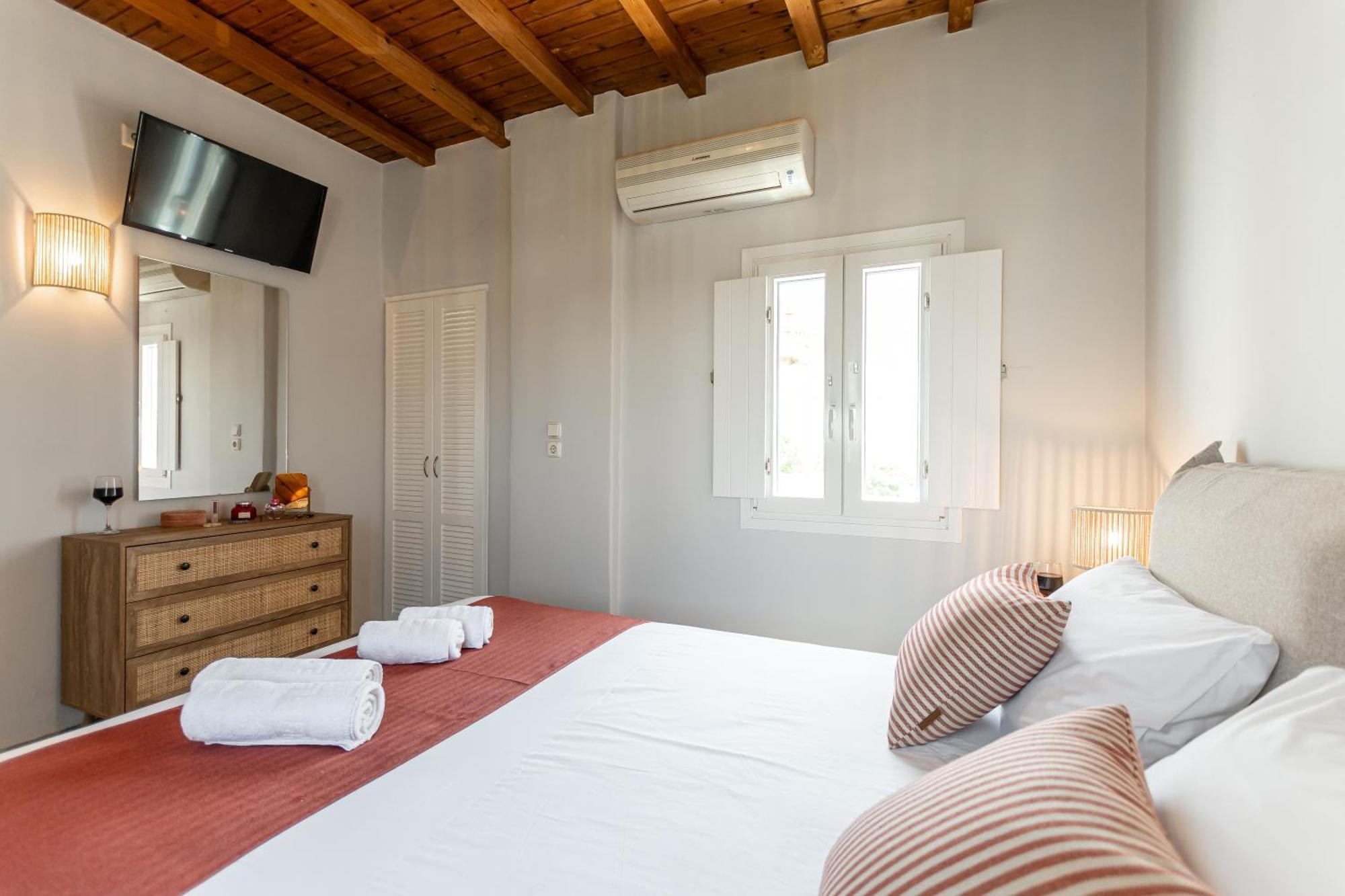 Naxian Queen Luxury Villas & Suites Айя-Анна Экстерьер фото