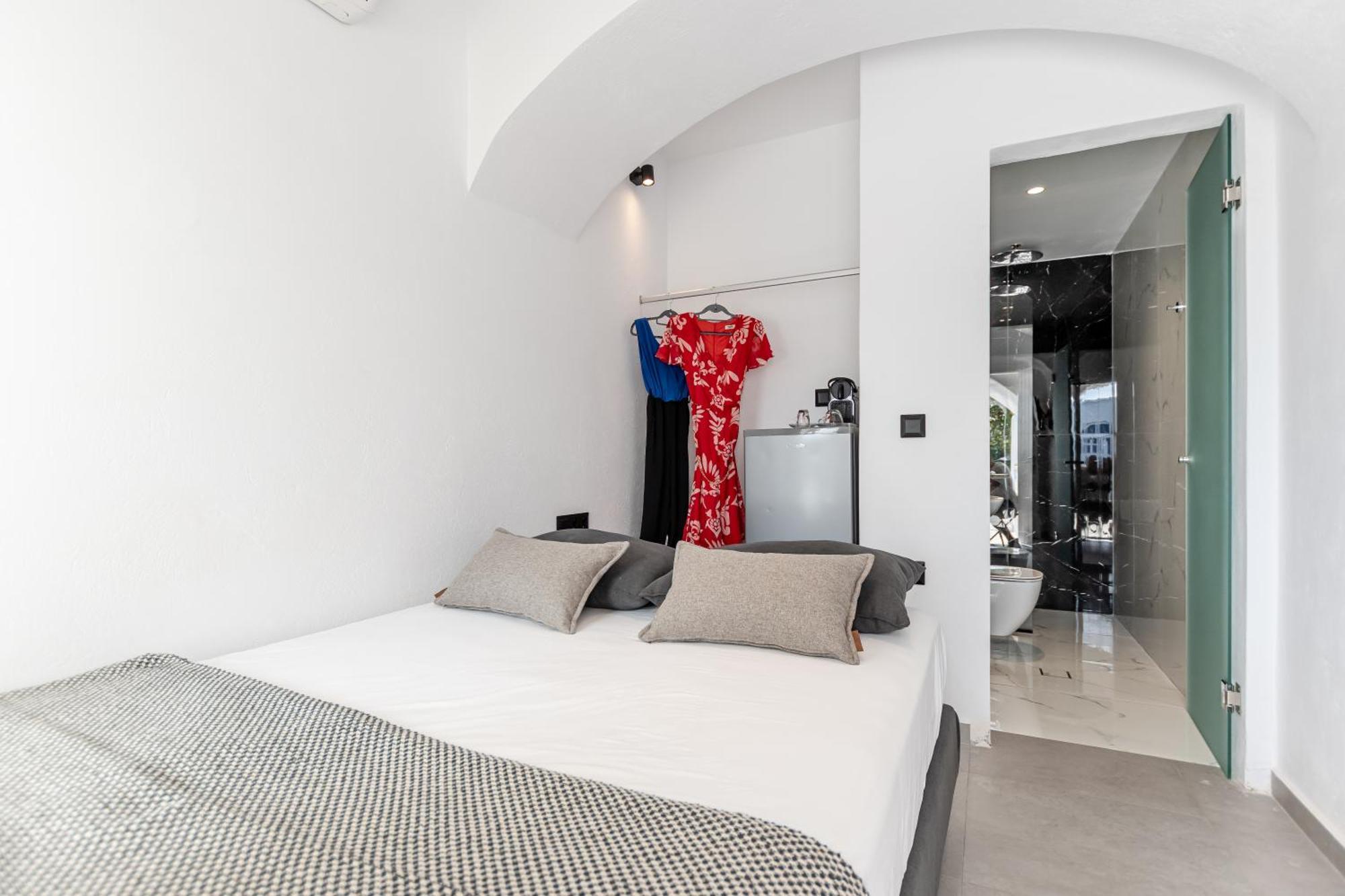 Naxian Queen Luxury Villas & Suites Айя-Анна Экстерьер фото