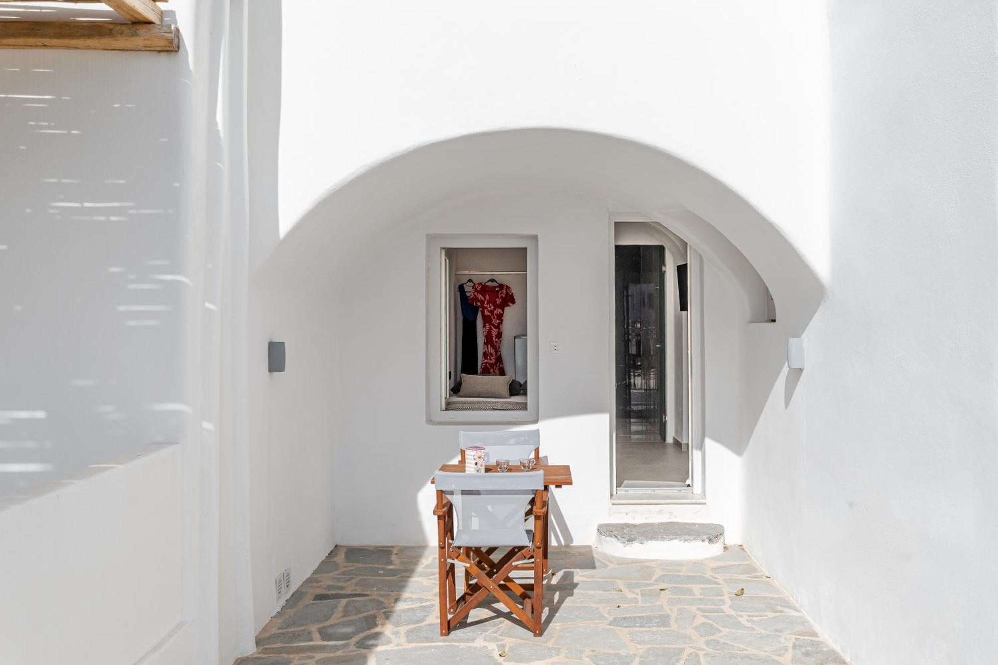 Naxian Queen Luxury Villas & Suites Айя-Анна Экстерьер фото